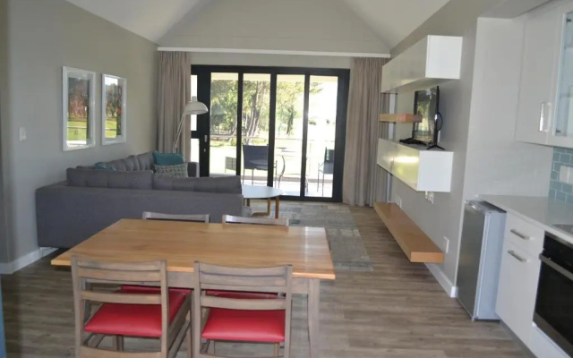 Pearl Valley Suite 504