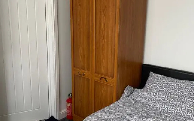 Freddy Corner - Studio Flat (Adults Only)