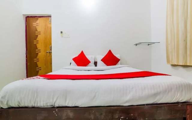 OYO 24464 Anil Guesthouse