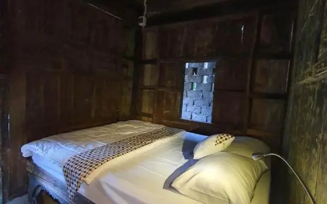 Happy House BnB Bromo backpacker