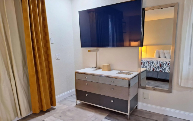 Travelodge by Wyndham Indianapolis Speedway