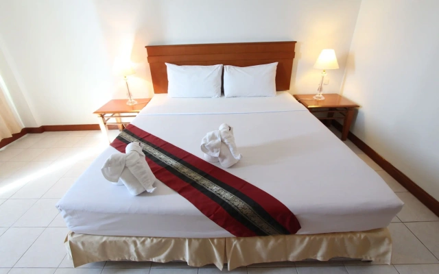 Crown Pattaya Beach Hotel
