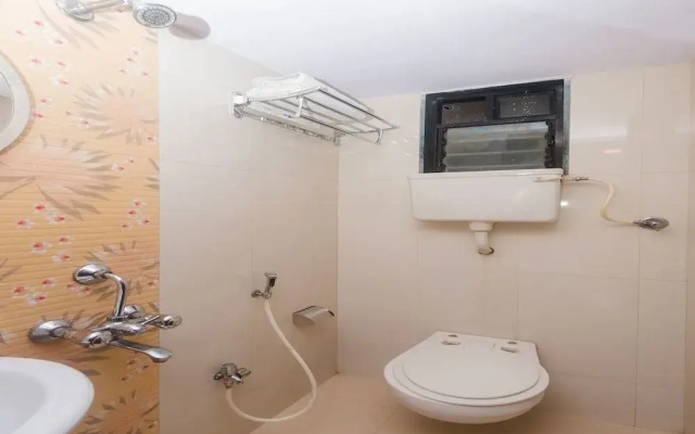 Hotel Palm Star By OYO Rooms