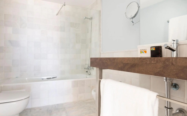 Luxury Apartment, Dishwasher And Sea View