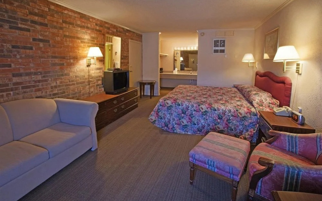 America''S Best Value Inn & Suites