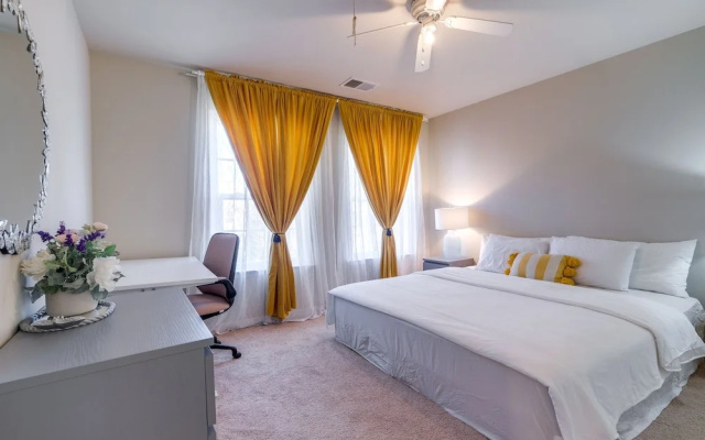 Spacious Woodbridge Home Near Leesylvania Park!