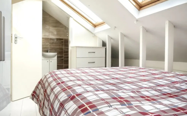 Coronation Road - Deluxe En Suite Room