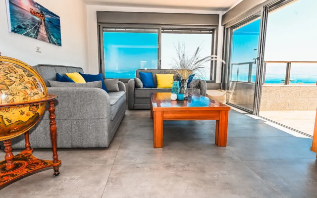 Galilee Triple Terrace