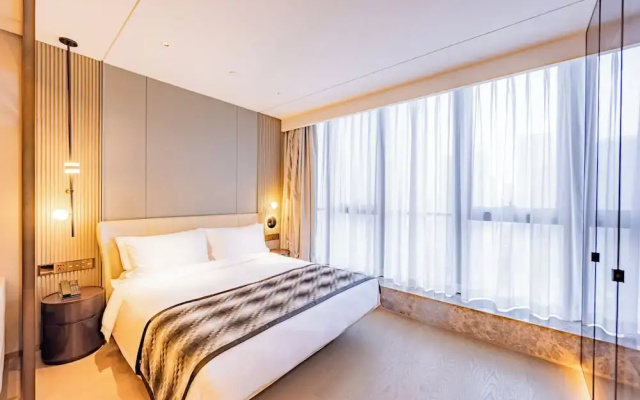 J Residence (Xiancun Metro Station, Zhujiang New Town, Guangzhou)