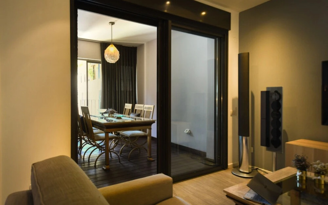 Luxury Levontin apt near Rothschild