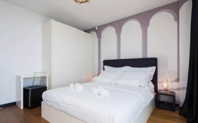 Villa Gloss