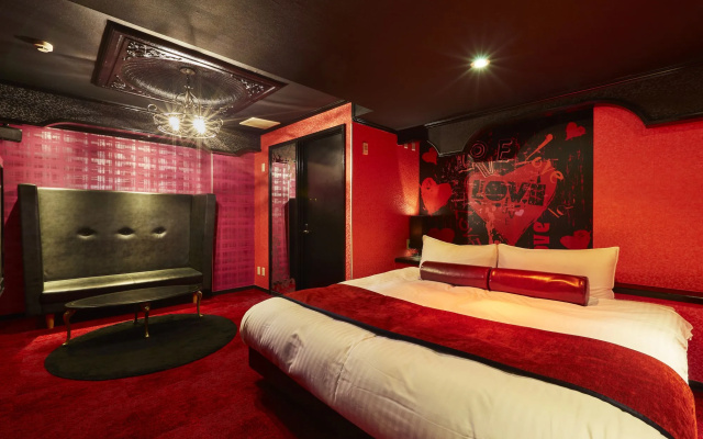 Hotel Love