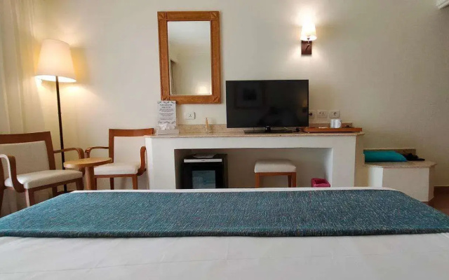 Camel Dive Club & Boutique Hotel
