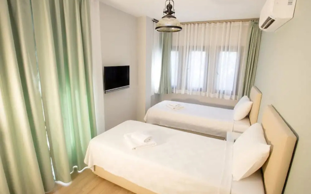 Pharos Hotel