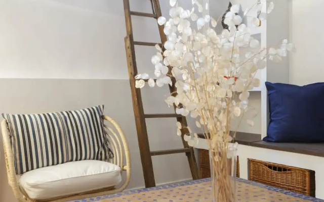 Dobo Homes Redondilla Apartment