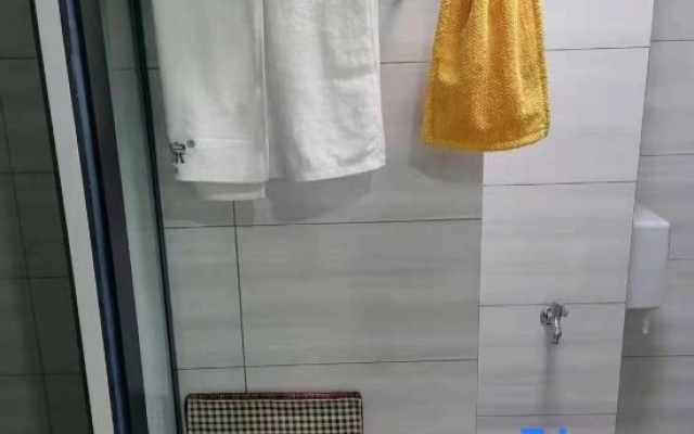 Qingxi Homestay (Changzhou Tianning Yinhewan Computer City)
