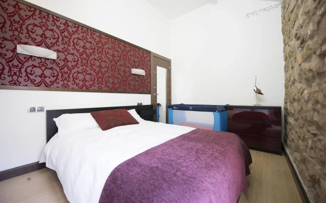 Apartamentos Fuente Redonda