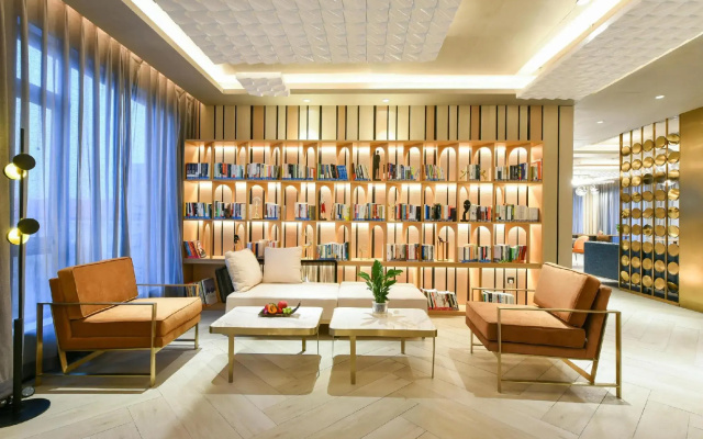Atour Hotel (Beijing South Railway Station Tao Ranting Subway Station)