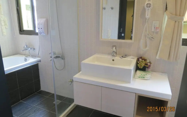 Chayuan BnB