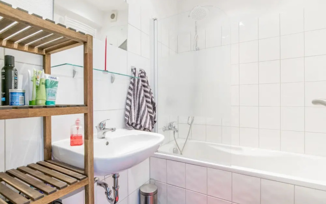 PRIVATE APARTMENT VOßSTRAßE