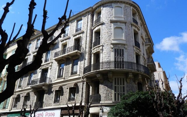 Hotel Annexe Nice вид на фасад