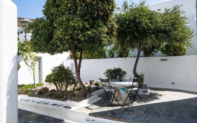 Zisis Pension
