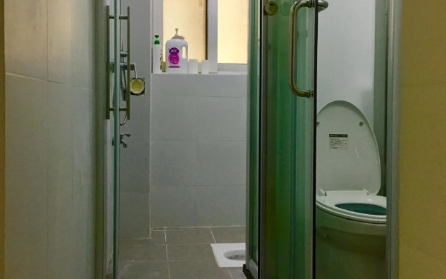 South Face Hostel Jinhu Branch
