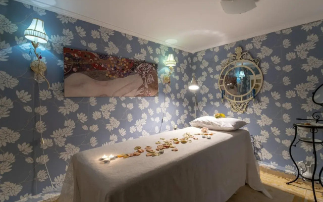 Agnadi Suites