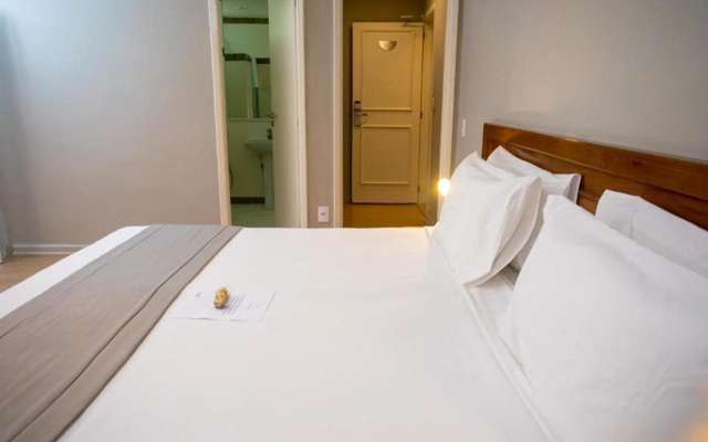 Regency Park Hotel