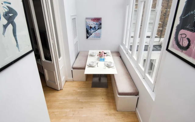 Bright Cromwell Road Loft - JSD