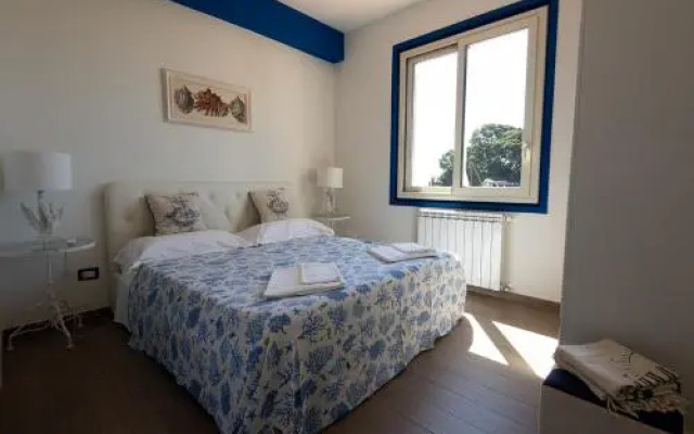 Taormina Isola Bella Apartment - Taormina Holidays