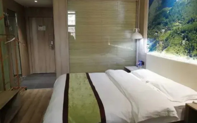Manchu Hotel (Zunyi Shanghai Road)