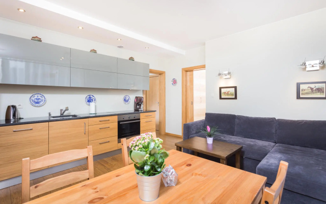 InPoint Jewish Town Apartments