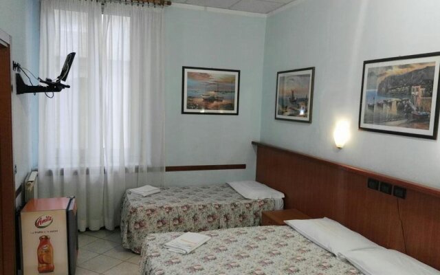 Hotel Modena Генуя комната для гостей