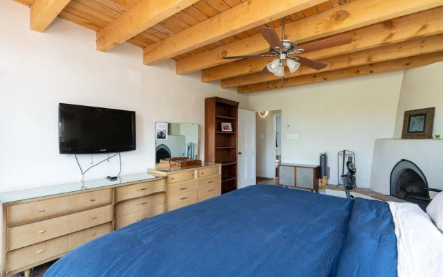 Santa Fe Fashion Designer's Home