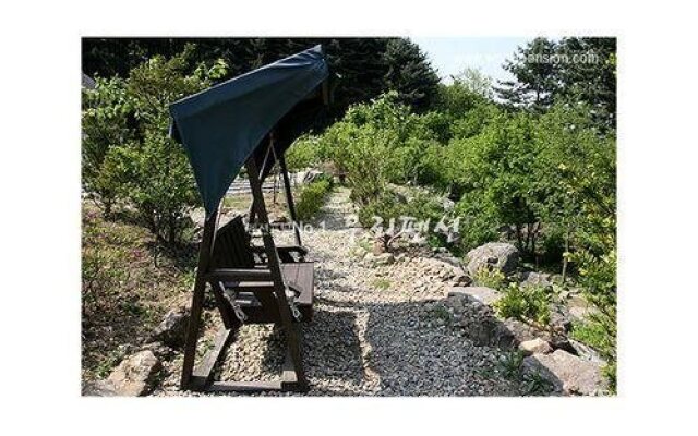 Yangpyeong Island in Forest Pension