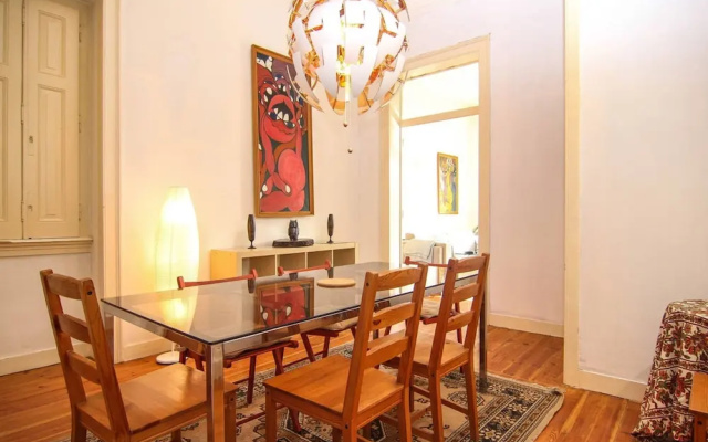 Spacious And Bright 4 Bedroom Apartment