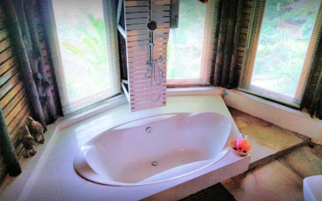 Koh Jum Resort