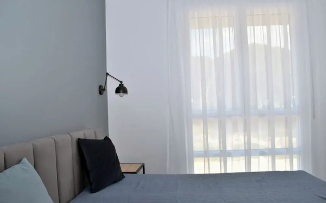 White Moon Apartments