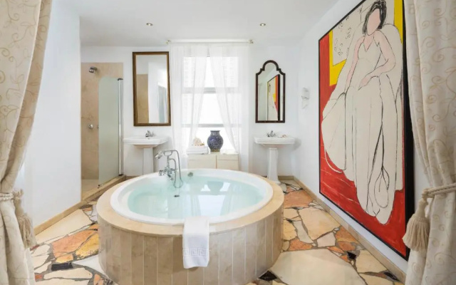 Hotel Punta Sur