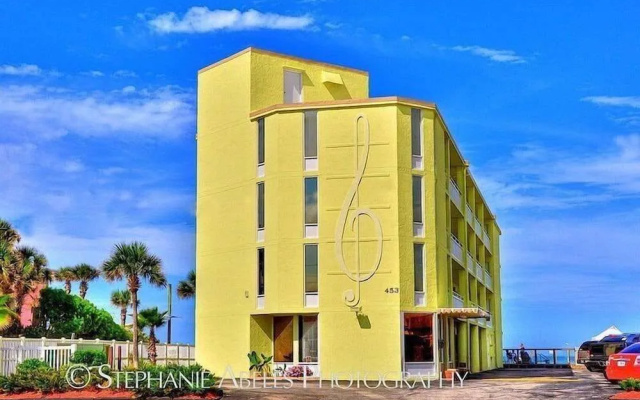 Symphony Beach Club