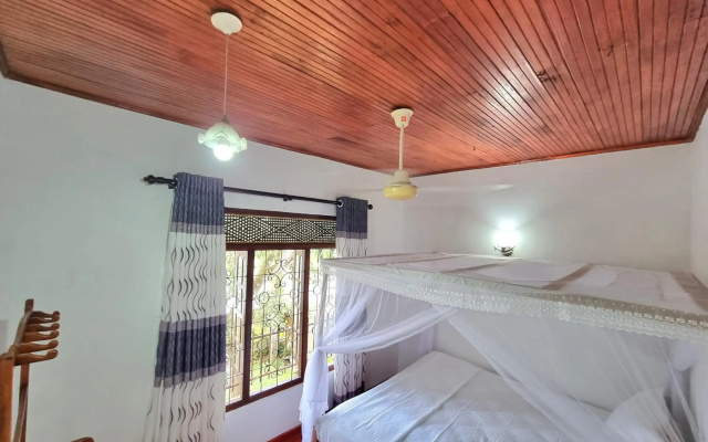 Aurelia Apartment