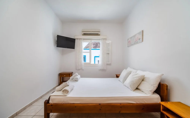Ancient Thera Apartments