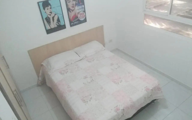 CH2 Comodo apartamento amoblado en condominio RNT 1O8237