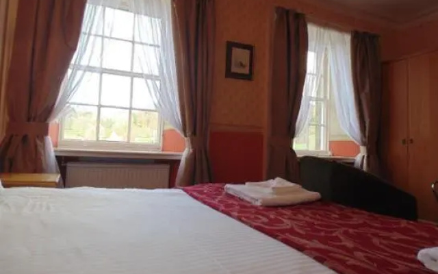 Bridge Of Tilt Hotel