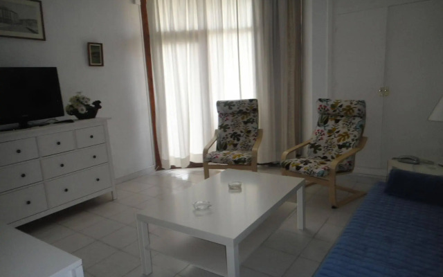 Apartamentos La Roca Rentals