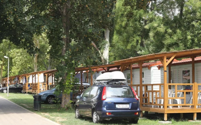 Balatontourist Camping & Bungalows Füred