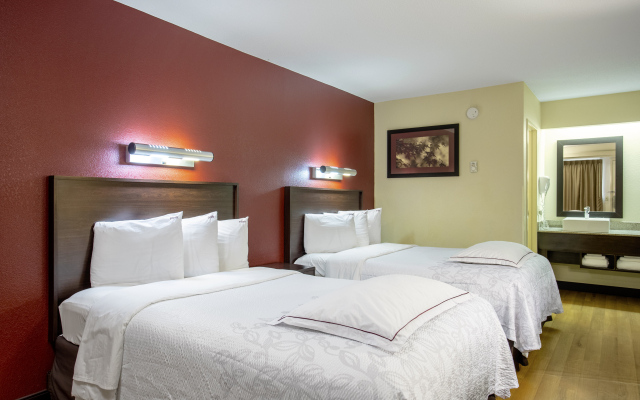 Red Roof Inn PLUS+ Statesville