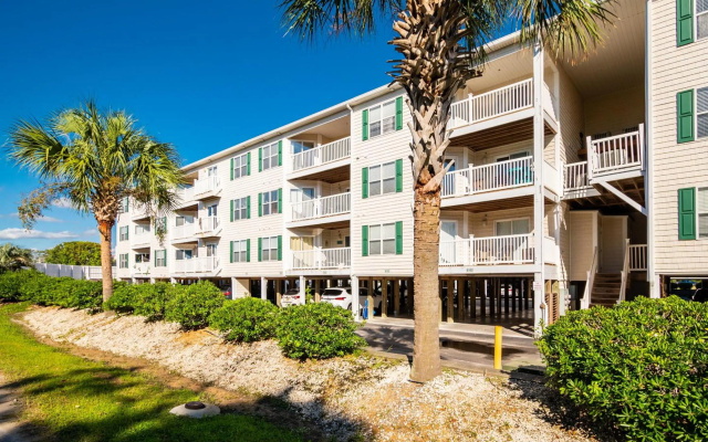 Ocean Walk by Oak Island Accommodations