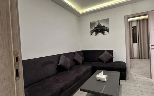 Luxury Room 03 Near Downtown